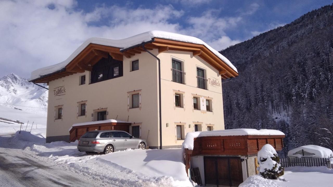 Apartamento Haus Talblick Curon Venosta Exterior foto
