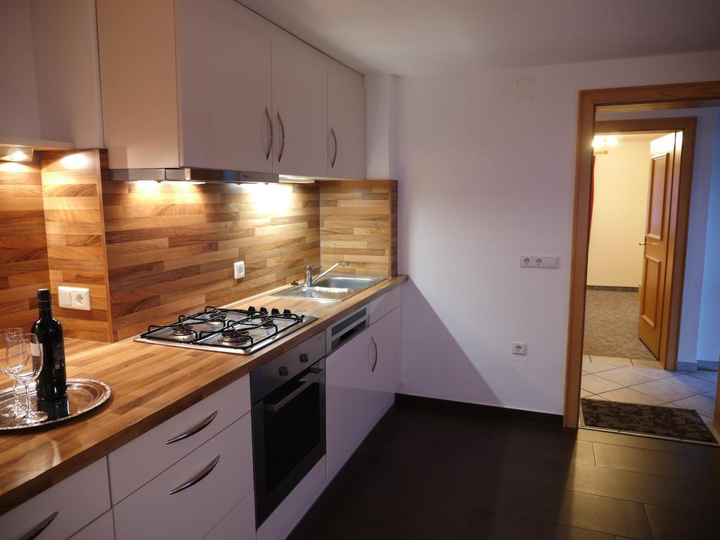 Apartamento Haus Talblick Curon Venosta Exterior foto
