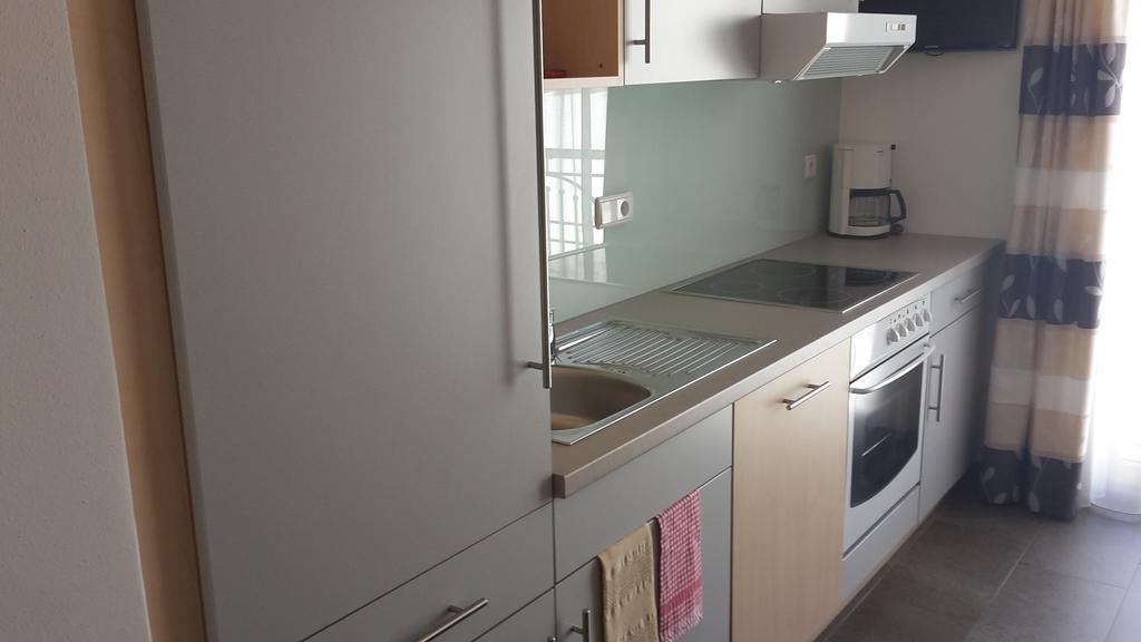 Apartamento Haus Talblick Curon Venosta Exterior foto